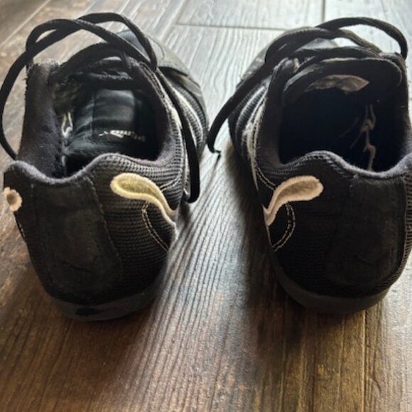 Puma Black and white sneakers with white classic puma design, lightweight, Size - Picture 4 of 7